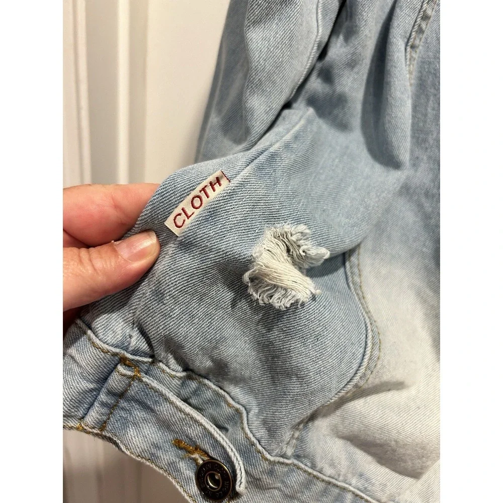 Trademark Brooklyn Cloth Distressed Denim Jacket Light‎ Wash Blue Womens Medium